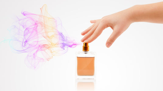 Parfum pour cheveux : comment l'appliquer ?